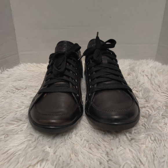 Prada leather sneaker sz 9 - Picture 2 of 11
